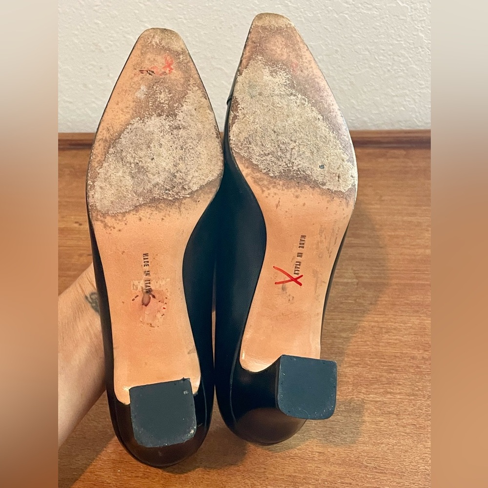Vintage 1960s Salvatore Ferragamo Italian Cap Toe Black Leather Pumps Size 7AA - Picture 12 of 14
